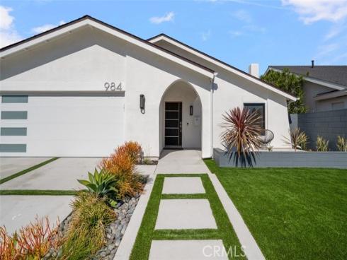 984  Carnation   Avenue, Costa Mesa, CA