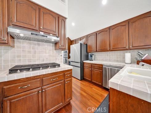 2463  Irvine  B2  Avenue, Costa Mesa, CA