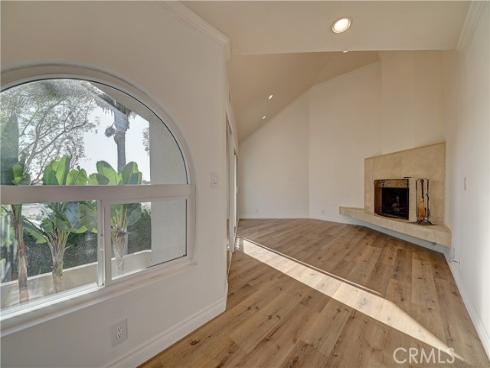 381  Bay View   Terrace, Costa Mesa, CA