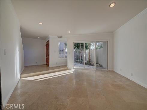 381  Bay View   Terrace, Costa Mesa, CA