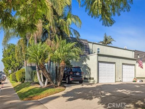 1632  Iowa  A  Street, Costa Mesa, CA