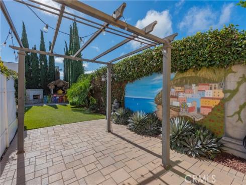 449  Hamilton  Unit D  Street, Costa Mesa, CA