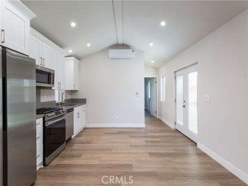 264 Walnut Street, Costa Mesa, CA