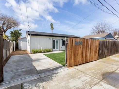 264  Walnut   Street, Costa Mesa, CA