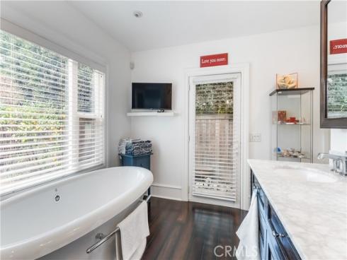 226 Santa Isabel Avenue, Costa Mesa, CA