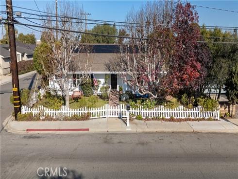 226 Santa Isabel Avenue, Costa Mesa, CA