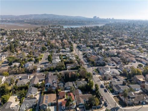 226 Santa Isabel Avenue, Costa Mesa, CA