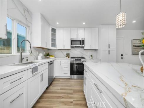 3154 Kerry Lane, Costa Mesa, CA