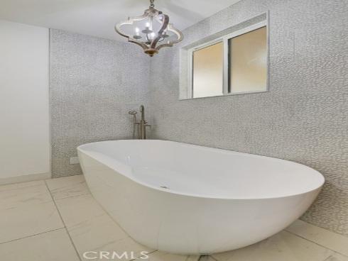 380 Mira Loma Pl , Costa Mesa, CA