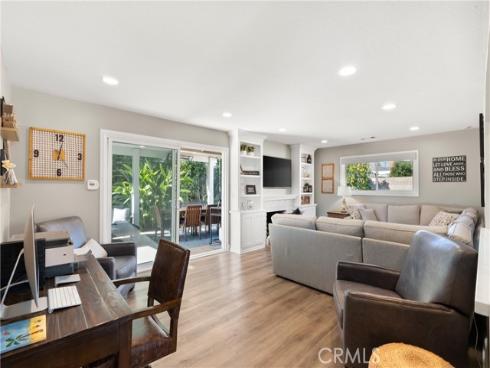 2873  Regis   Lane, Costa Mesa, CA