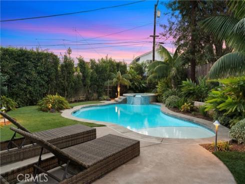 2873  Regis   Lane, Costa Mesa, CA