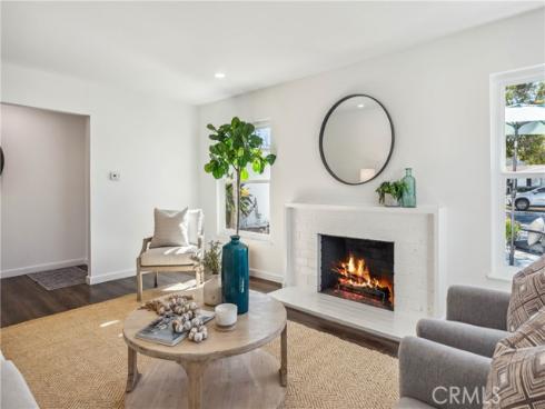 208  Amherst   Place, Costa Mesa, CA