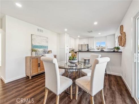 208  Amherst   Place, Costa Mesa, CA