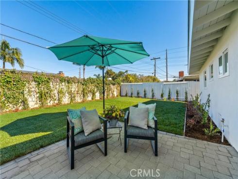 208  Amherst   Place, Costa Mesa, CA