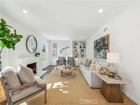 208  Amherst   Place, Costa Mesa, CA