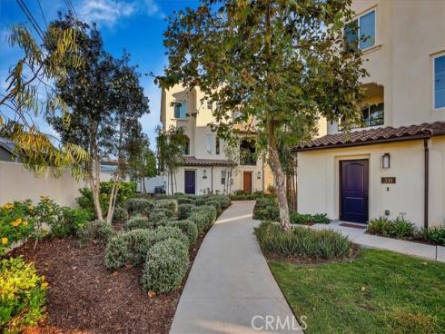 330 Ford Road, Costa Mesa, CA