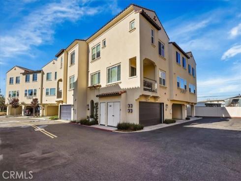 330 Ford Road, Costa Mesa, CA