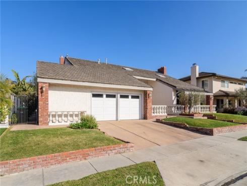 1914 Suva Circle, Costa Mesa, CA