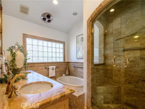 1914 Suva Circle, Costa Mesa, CA