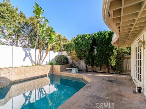 1914 Suva Circle, Costa Mesa, CA