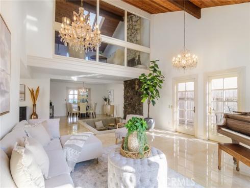 1914 Suva Circle, Costa Mesa, CA