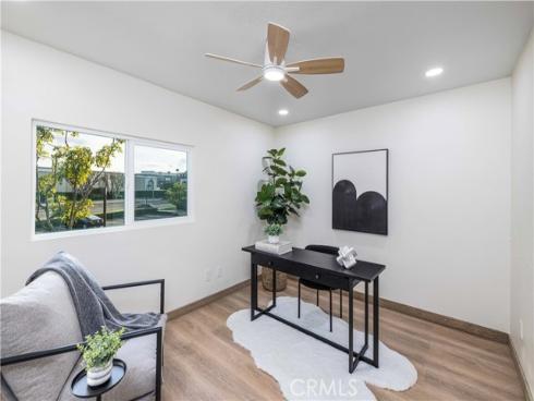 921 Dahlia Avenue, Costa Mesa, CA