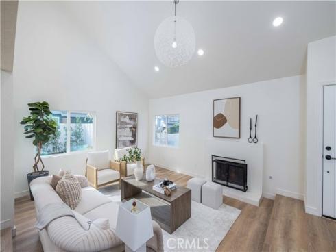 921 Dahlia Avenue, Costa Mesa, CA