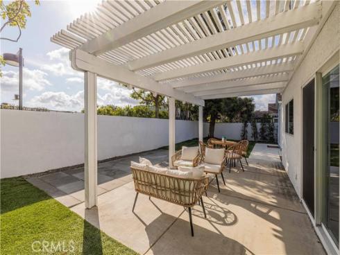 921 Dahlia Avenue, Costa Mesa, CA