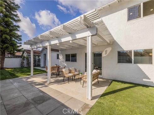 921 Dahlia Avenue, Costa Mesa, CA