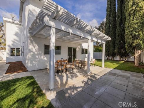 921 Dahlia Avenue, Costa Mesa, CA