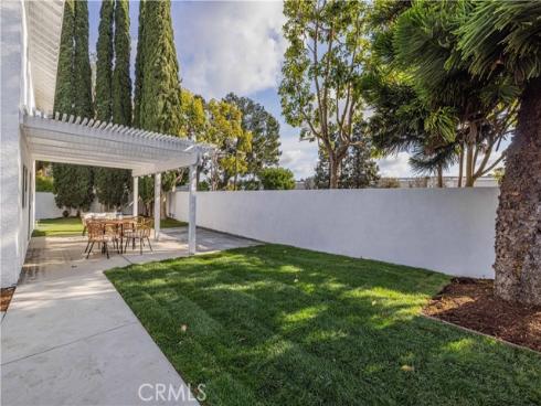 921 Dahlia Avenue, Costa Mesa, CA