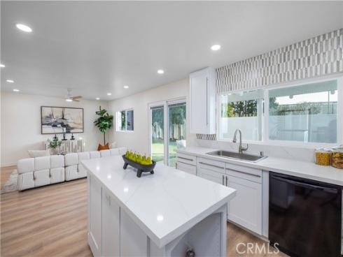 921 Dahlia Avenue, Costa Mesa, CA