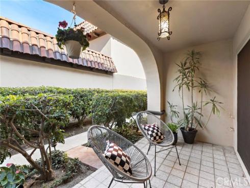 3005 Club House Circle , Costa Mesa, CA