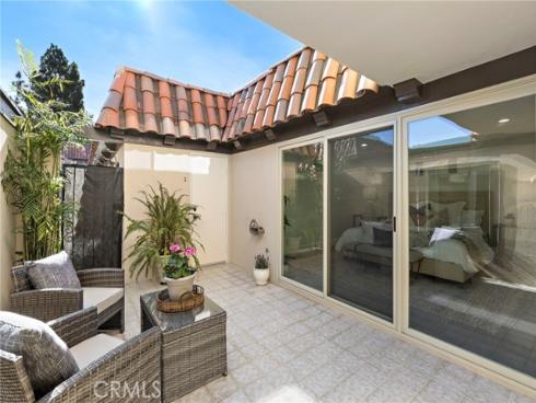 3005 Club House Circle , Costa Mesa, CA