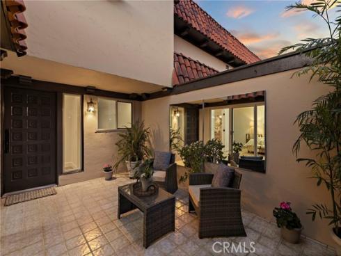 3005 Club House Circle , Costa Mesa, CA
