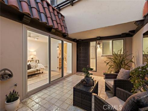 3005 Club House Circle , Costa Mesa, CA