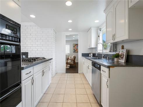 2520 Columbia Drive, Costa Mesa, CA