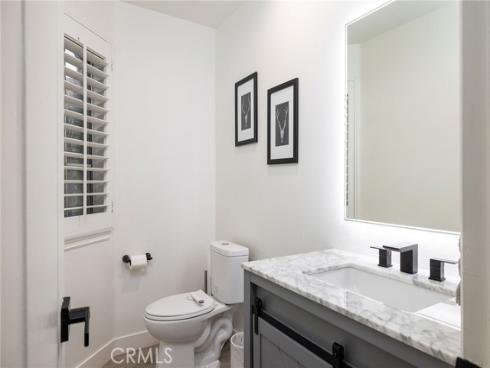 2295 La Playa Drive , Costa Mesa, CA