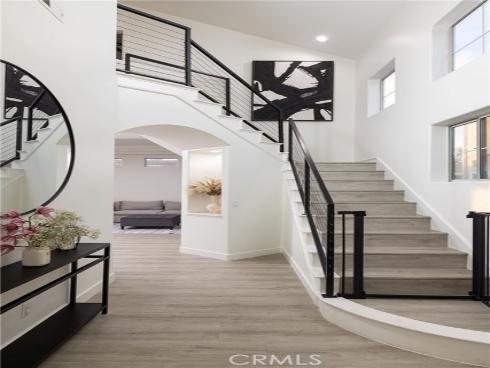 2295 La Playa Drive , Costa Mesa, CA