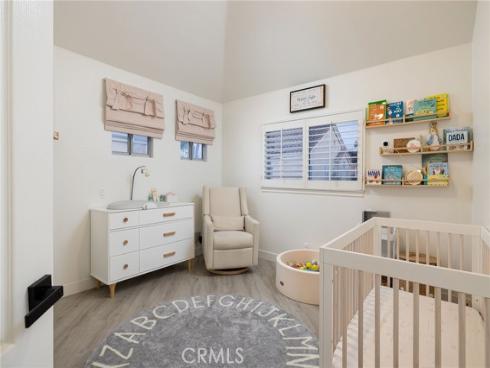 2295 La Playa Drive , Costa Mesa, CA