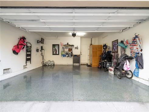 2295 La Playa Drive , Costa Mesa, CA