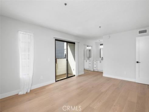 345 Avocado B3 Street, Costa Mesa, CA