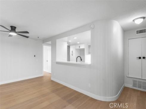 345 Avocado B3 Street, Costa Mesa, CA