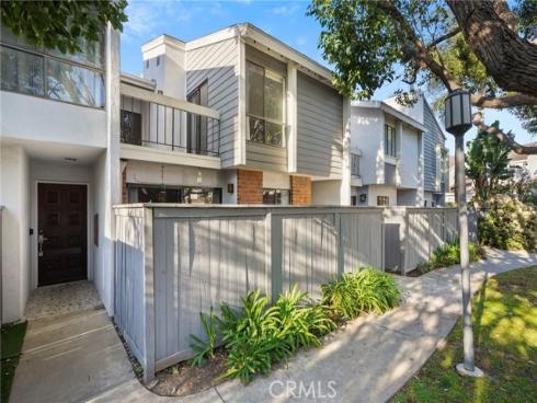 617 Brookview 53 Way, Costa Mesa, CA