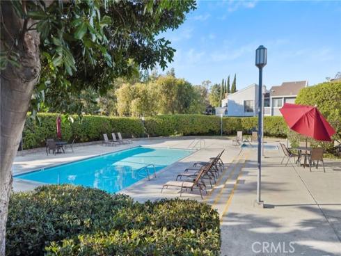 617 Brookview 53 Way, Costa Mesa, CA