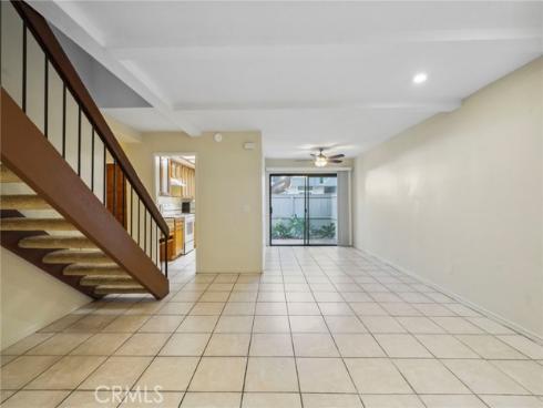 617 Brookview 53 Way, Costa Mesa, CA