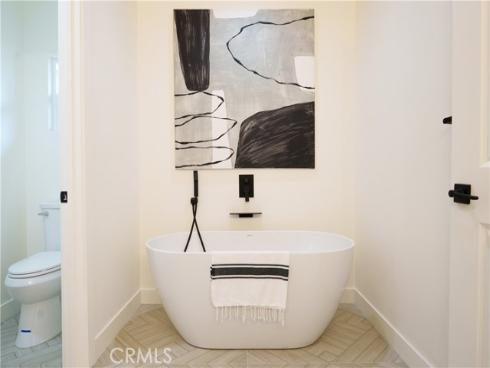 3280 Colorado Lane, Costa Mesa, CA