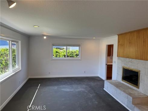 272 Bucknell Road, Costa Mesa, CA