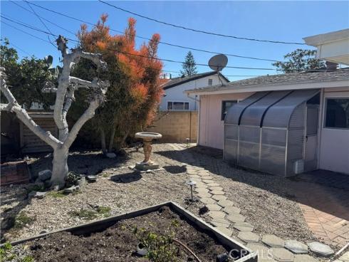 272 Bucknell Road, Costa Mesa, CA