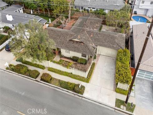 490 E 16th Street, Costa Mesa, CA